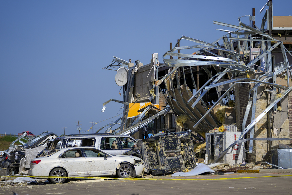 At least 22 dead as storms swept across several states - Vimarsana News